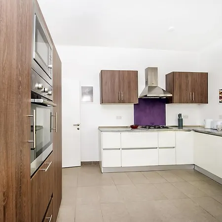 Private Bedrooms In Sea View Flat Theoria Travel 5* Sliema