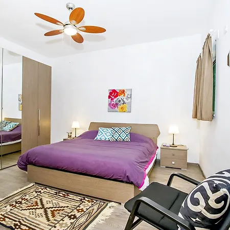 Private Bedrooms In Sea View Flat Theoria Travel 5*