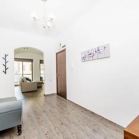 Private Bedrooms In Sea View Flat Theoria Travel Guest house