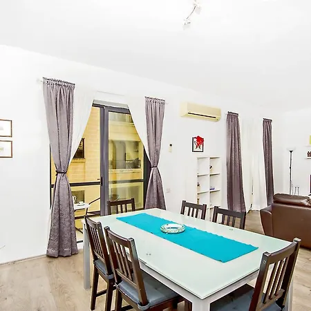 Private Bedrooms In Sea View Flat Theoria Travel Guest house